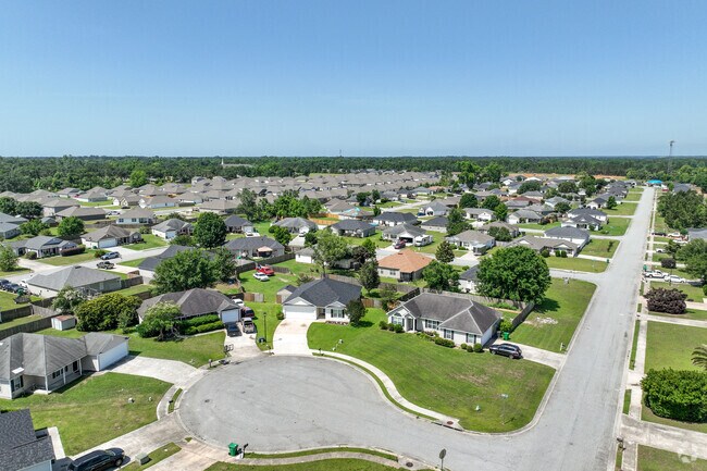 Planned neighborhoods provide many affordable home buying options for families moving to Bemiss.