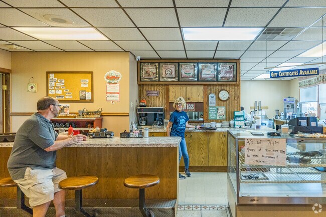 Zambo's Country Cottage in New Centerville serves home-style meals.