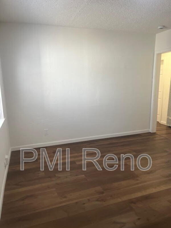 614 Kuenzli St unit B, Reno, NV 89502 - photo 3