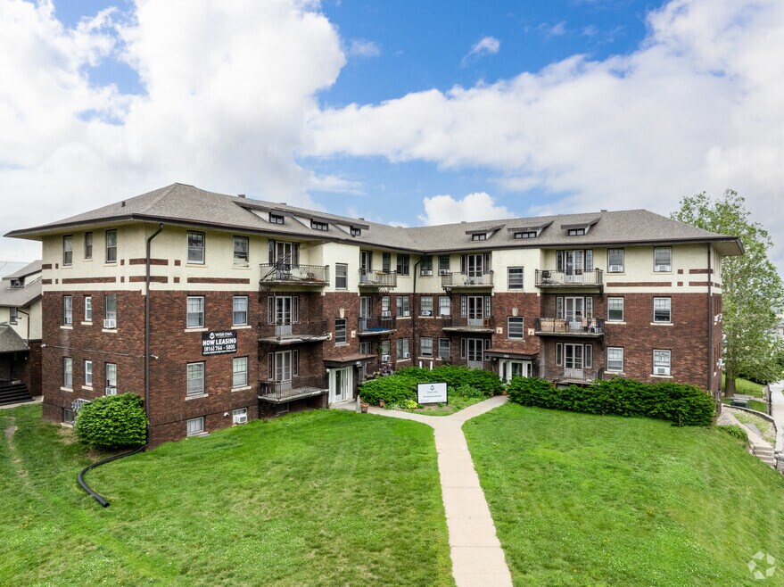 Clarisa Properties, Omaha, NE 68105 - photo 1