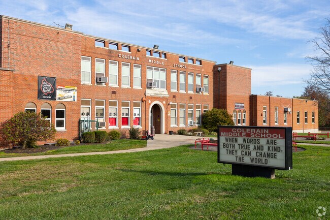 Colerain Middle School has great educational programs for the local students.