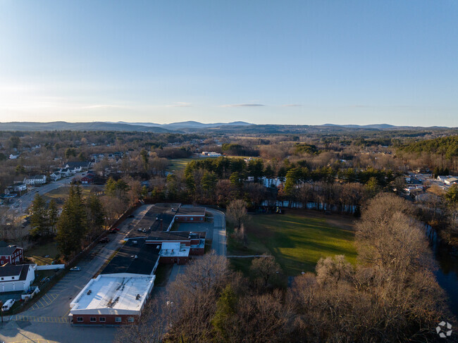 Jacques Memorial Elementary in Milford, NH serves Pre-K to 1st grade.