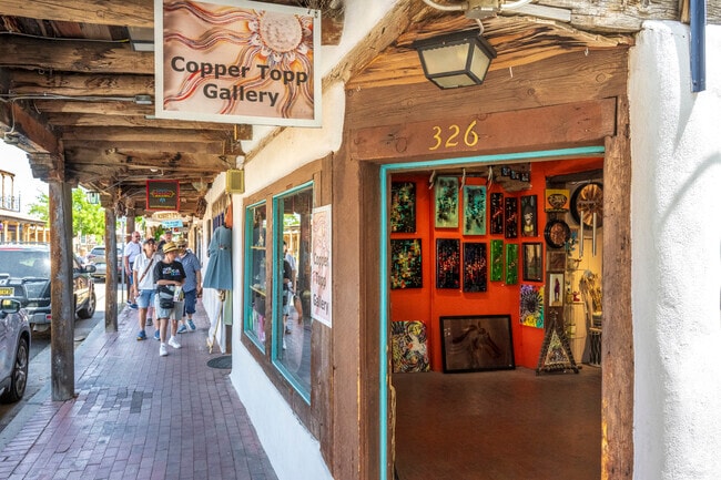 West Mesa locals love the many art galleries located nearby.