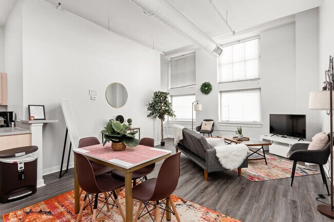 50 N Illinois St unit ID1014273P, Indianapolis, IN 46204 - photo 2