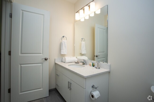 Corey10, Melrose, MA 02176 - photo 5