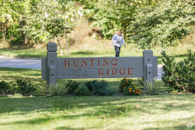 The Hunting Ridge neighborhood of Baltimore is located south of Gwynns Falls park.