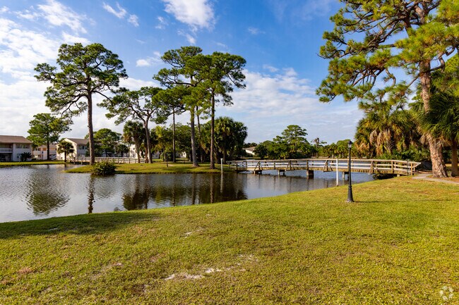 33 tree-shaded acres