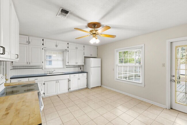 510 Brooks Ave, College Station, TX 77840 - photo 6