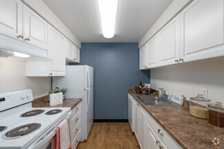 8057 SE Monroe St, Milwaukie, OR 97222
