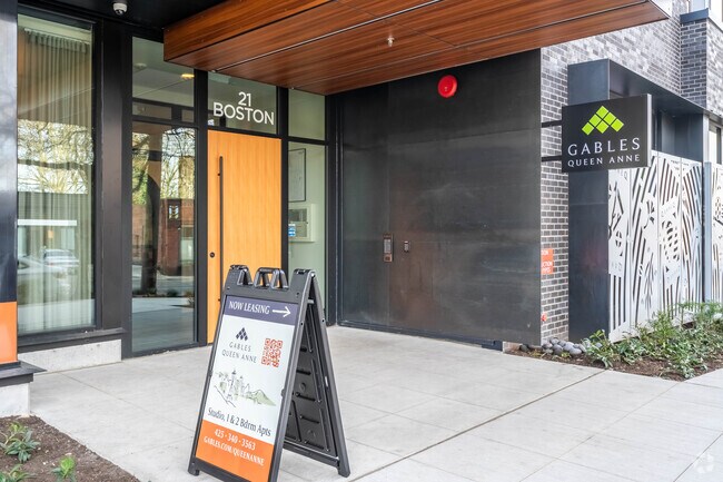 Gables Queen Anne, Seattle, WA 98109 - photo 4