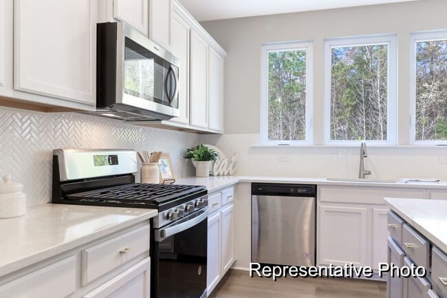 1023 Marsh Harrier Dr, Ravenel, SC 29470 - photo 4