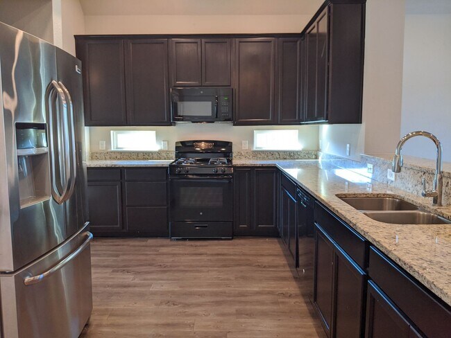 2035 Sorrento Ct, Bryan, TX 77808 - photo 5