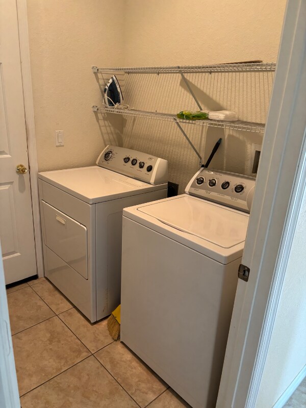 448 Cinnamon Dr, Kissimmee, FL 34759