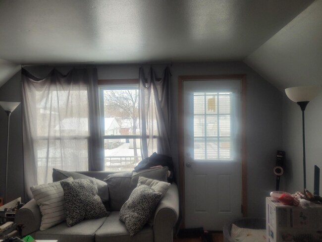 4939 N 54th St unit 4939A, Milwaukee, WI 53218 - photo 3