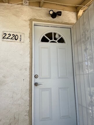 2220 N King St Unit Back, Bakersfield, CA 93305