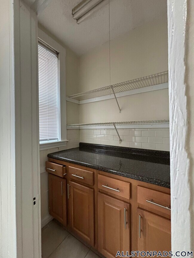 518 Cambridge St unit 3, Allston, MA 02134 - photo 5