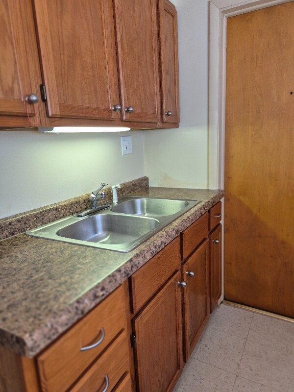 71 W North St, Lithopolis, OH 43136