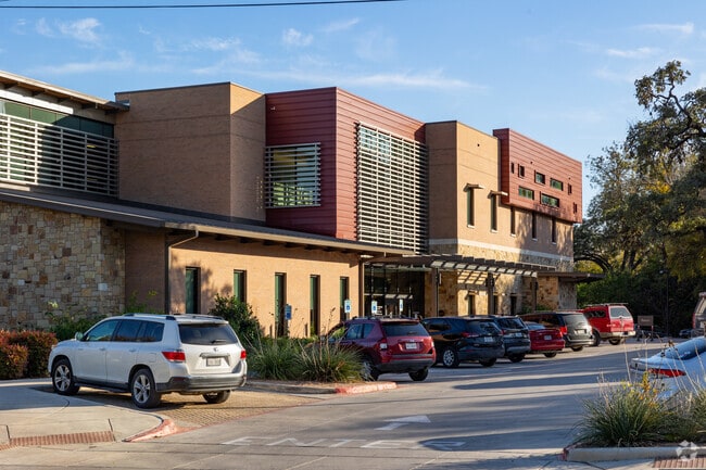 The modernized and updated Seguin Public Library.