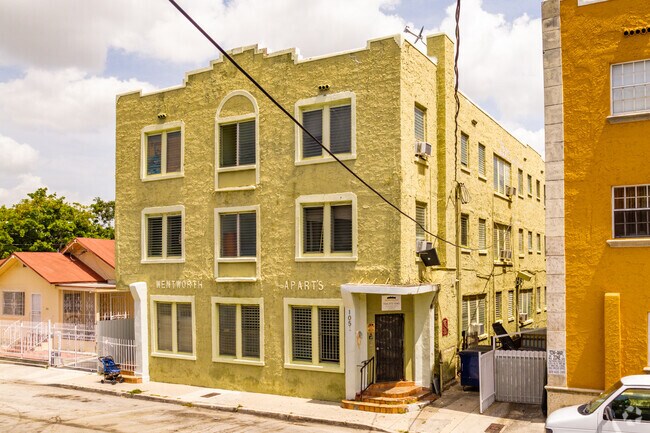 Wentworth Apartments, Miami, FL 33128 - photo 4