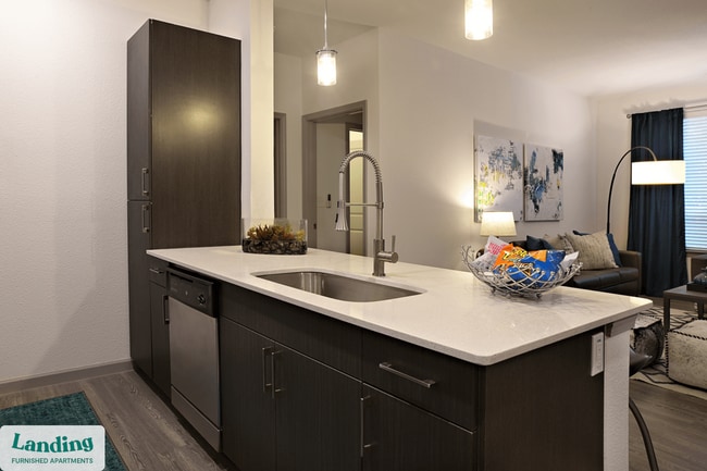 1001 S Center St unit 2302.1413206, Arlington, TX 76010 - photo 3