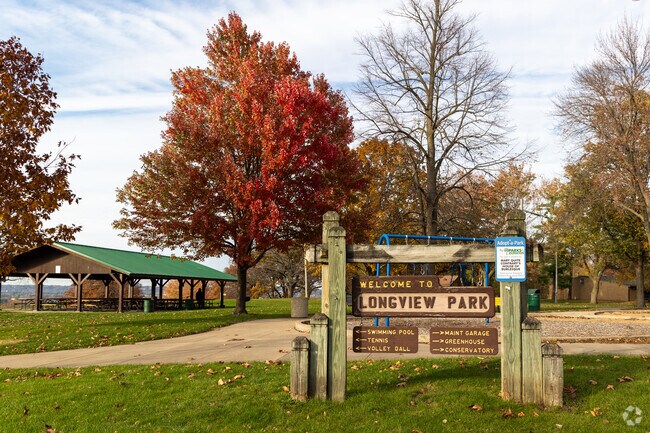 Beautiful Longview Park is just across the street from Broadway.