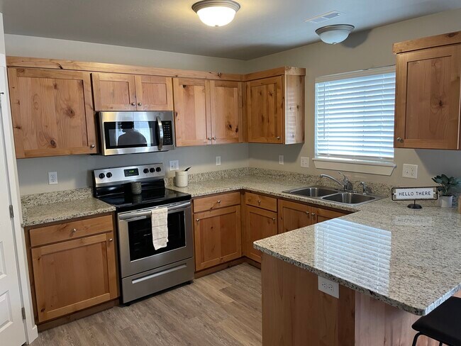 2001 Lawrence Ln unit 503, Blackfoot, ID 83221 - photo 5