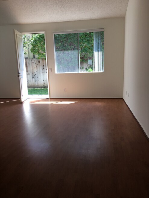 7665 Fountain Ave unit 1, Los Angeles, CA 90046 - photo 1