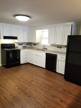 1117 E Nettie Ave, Kingsville, TX 78363