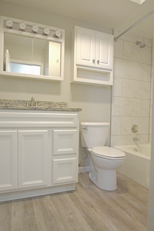 1425 Ashland Ave unit 1bed.1bath, Des Plaines, IL 60016 - photo 6