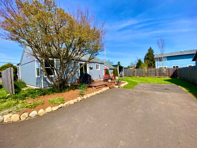 1745 SW 53rd St, Corvallis, OR 97333 - photo 3