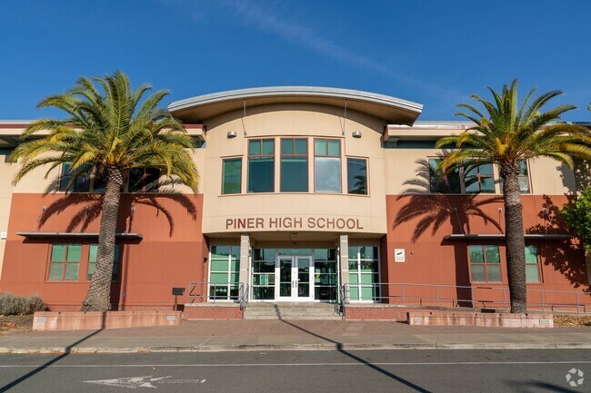 Piner High School serves students in the Northwest Santa Rosa community.