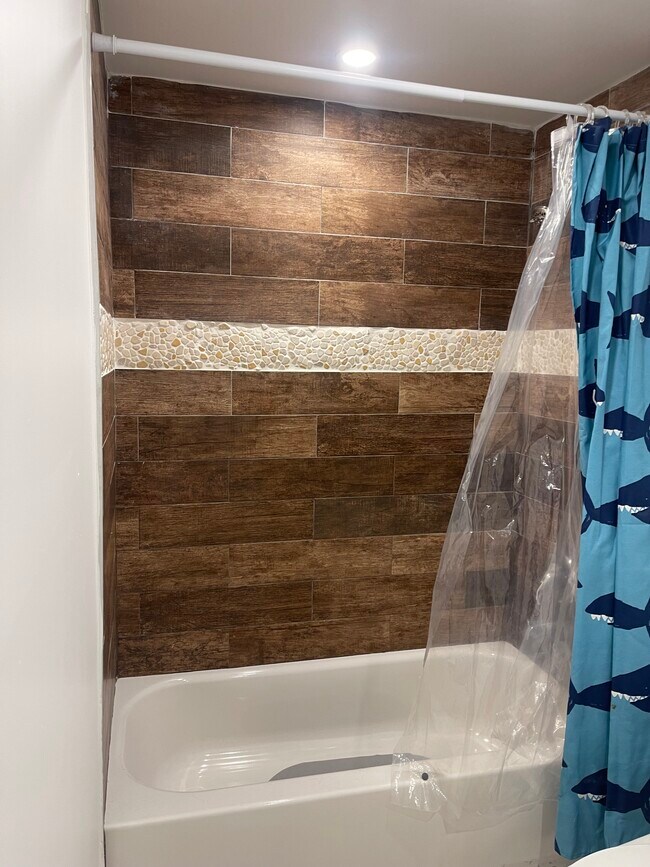 19055 NW 62nd Ave unit countryside village, Hialeah, FL 33015 - photo 5