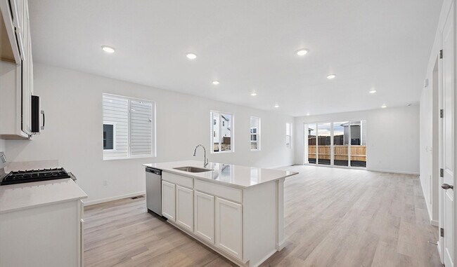 5758 Brangus Dr, Windsor, CO 80528 - photo 5