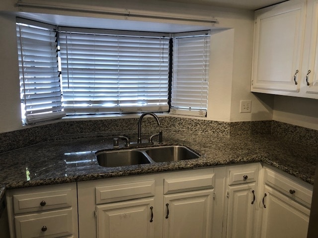 3944 Edgemoor Way, Las Vegas, NV 89121 - photo 2