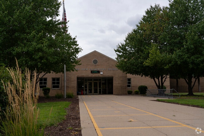 River View Elementary School building in Caton Farm.