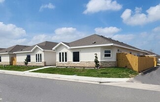 913 N Clarence Ave, Edinburg, TX 78541