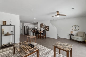 131 W Durkee St, Wisconsin Dells, WI 53965