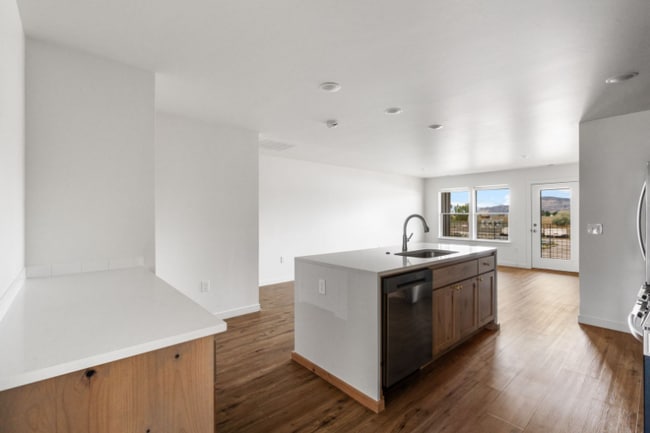 81 Old Yellowstone Trail, Three Forks, MT 59752 - photo 4