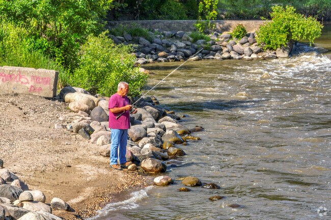 If you like fishing, Longfellow is the neighborhood for you as the Red River runs through it.
