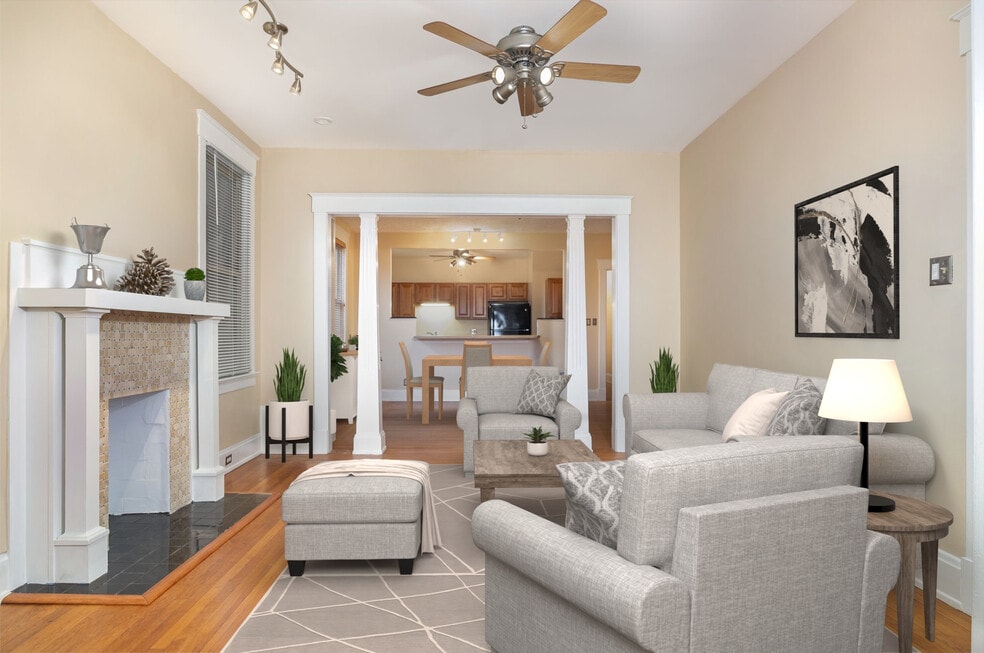 Virtually Staged Living/Dining
