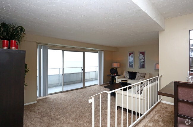 The Vista, Euclid, OH 44132 - photo 6