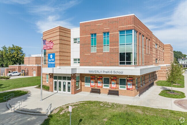 Experienced faculty at Waverly Elementary ensures quality education for all in Gordon Square.