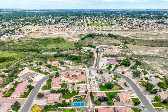 Most properties in West Park can include gravel driveways with garages.