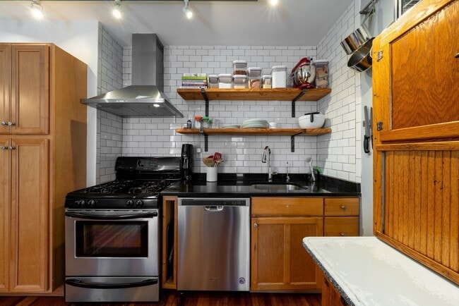 77 Columbus Ave, Somerville, MA 02143 - photo 3