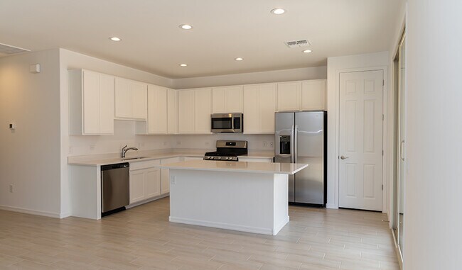 7854 S Star Wash Loop, Tucson, AZ 85757 - photo 4