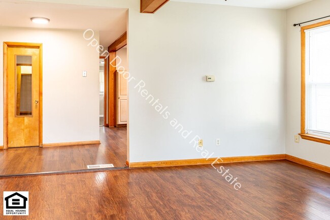 604 E 9th St unit B, Auburn, IN 46706 - photo 5