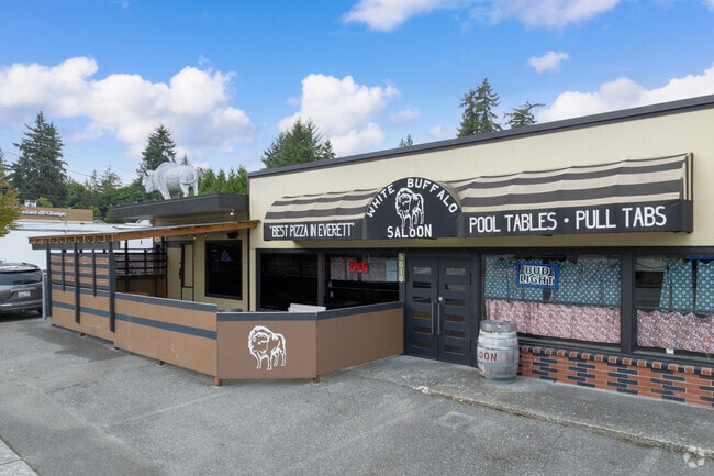 White Buffalo Saloon in South Forest Park offers casual drinks and local flavor.