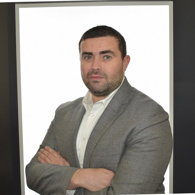 Agent Photo