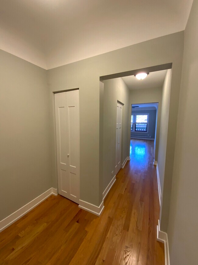 545 Chestnut St unit E545-303, Winnetka, IL 60093 - photo 5