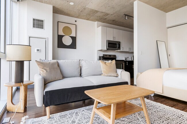 601 W Jackson Blvd unit FL6-ID1387, Chicago, IL 60661 - photo 3